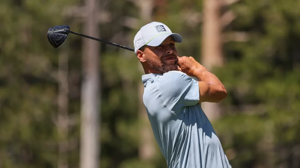 Steph Curry hole-in-one